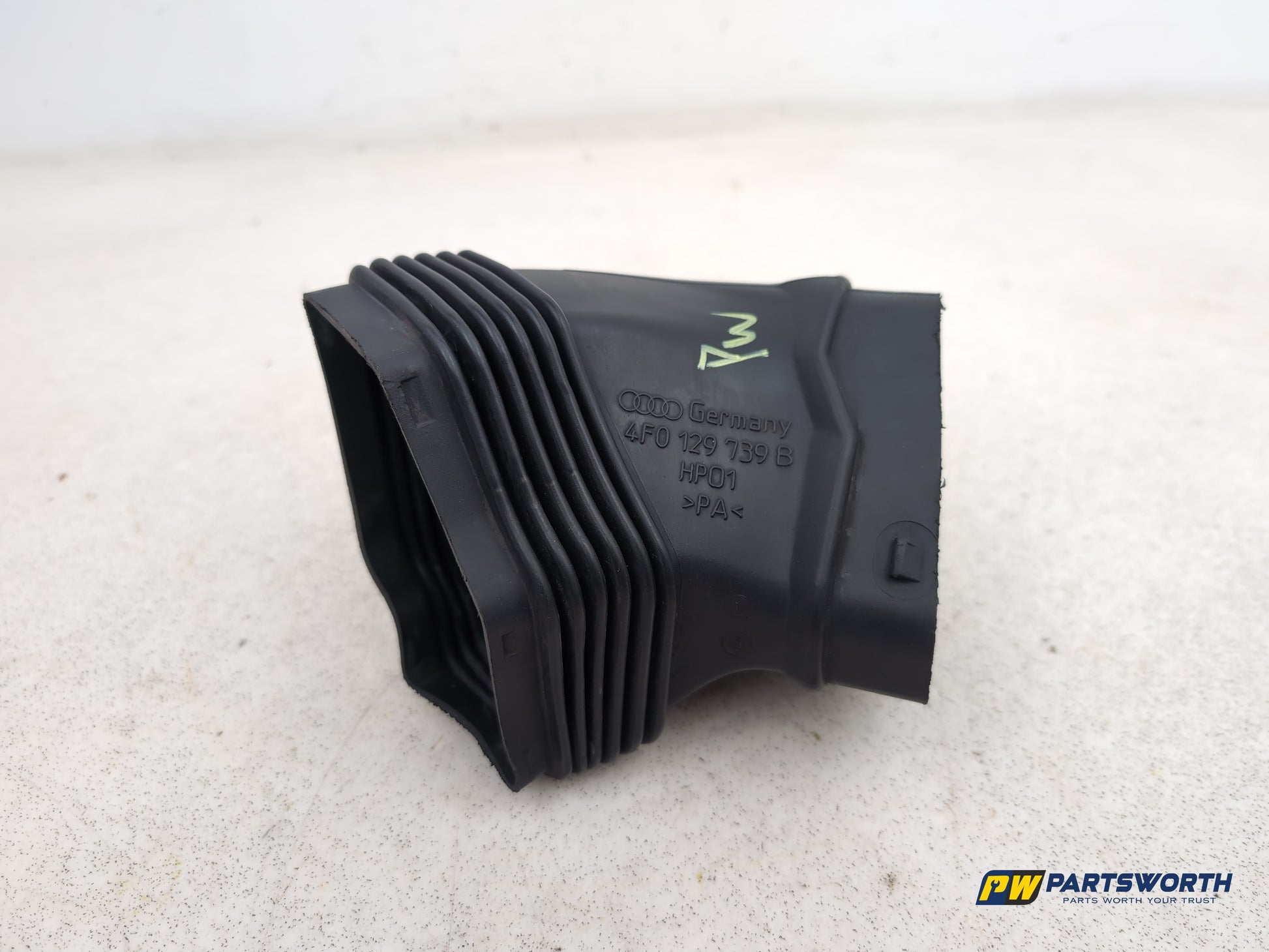 Audi A6 Se Tdi Quattro A Air Intake Pipe 4f0129739b 2005-2011 - photo 4