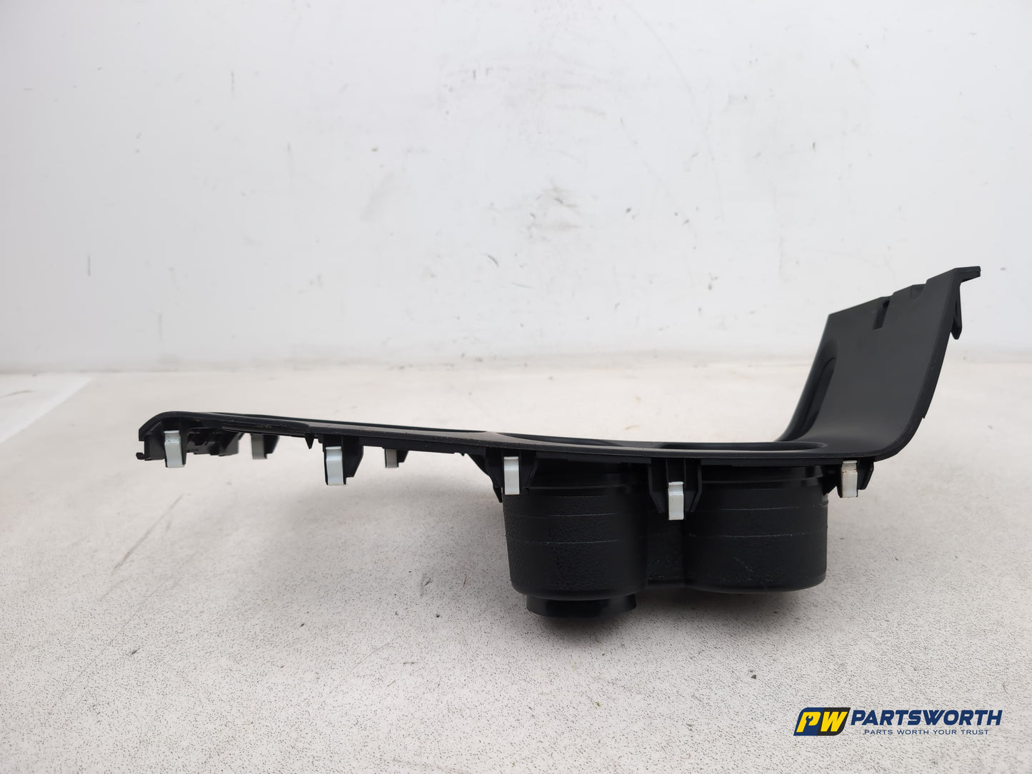 Hyundai Ix35 Style 2wd Crdi 134 Centre Console Cup Holder 846522s000 2009-2011 - photo 4
