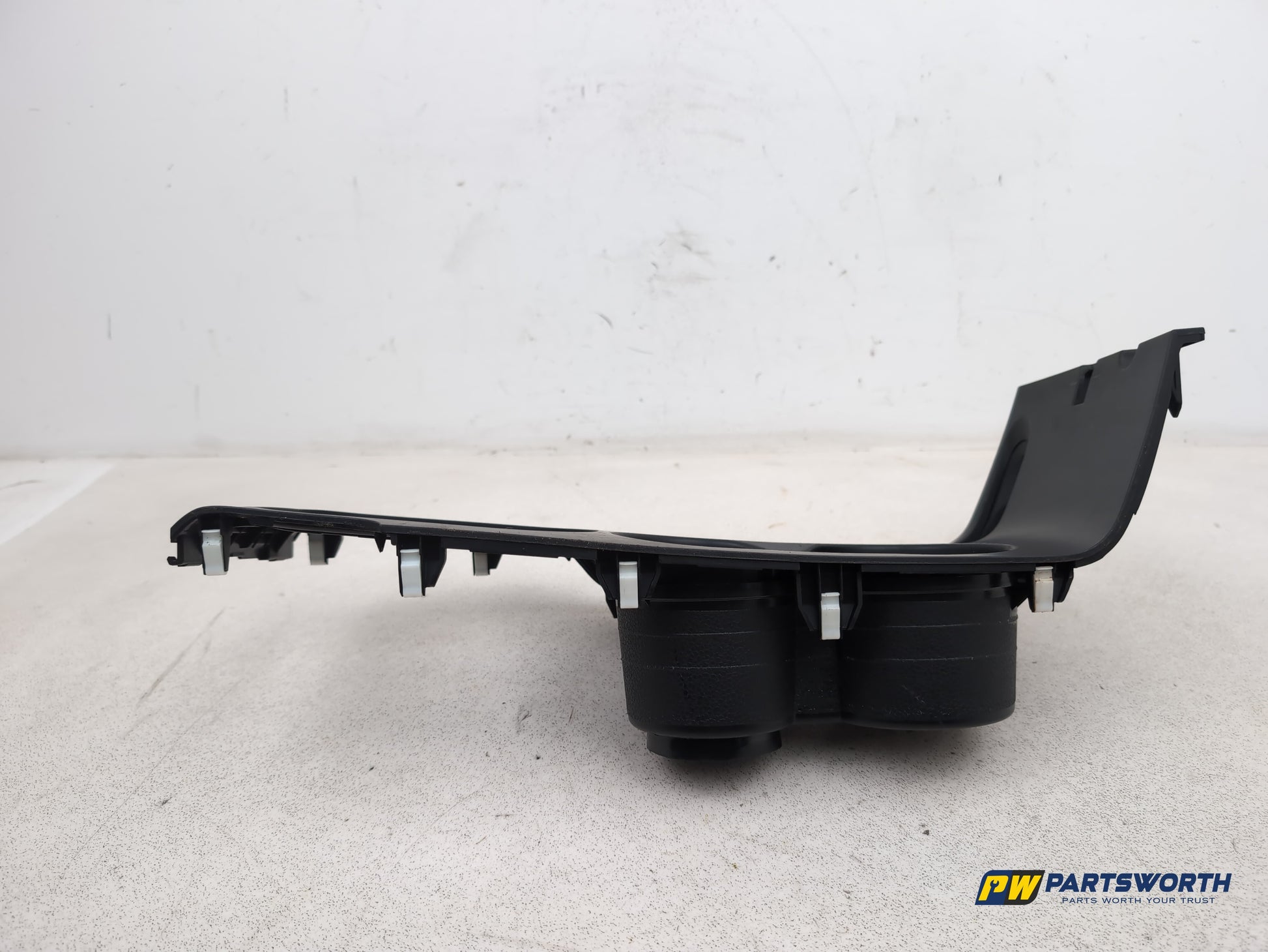 Hyundai Ix35 Style 2wd Crdi 134 Centre Console Cup Holder 846522s000 2009-2011 - photo 4