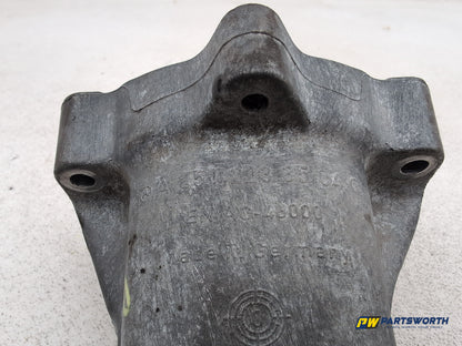 Mercedes-Benz C250 Amg Sport Ed125 Cdi Bcy A Engine Mounting Bracket Driver Side - photo 4
