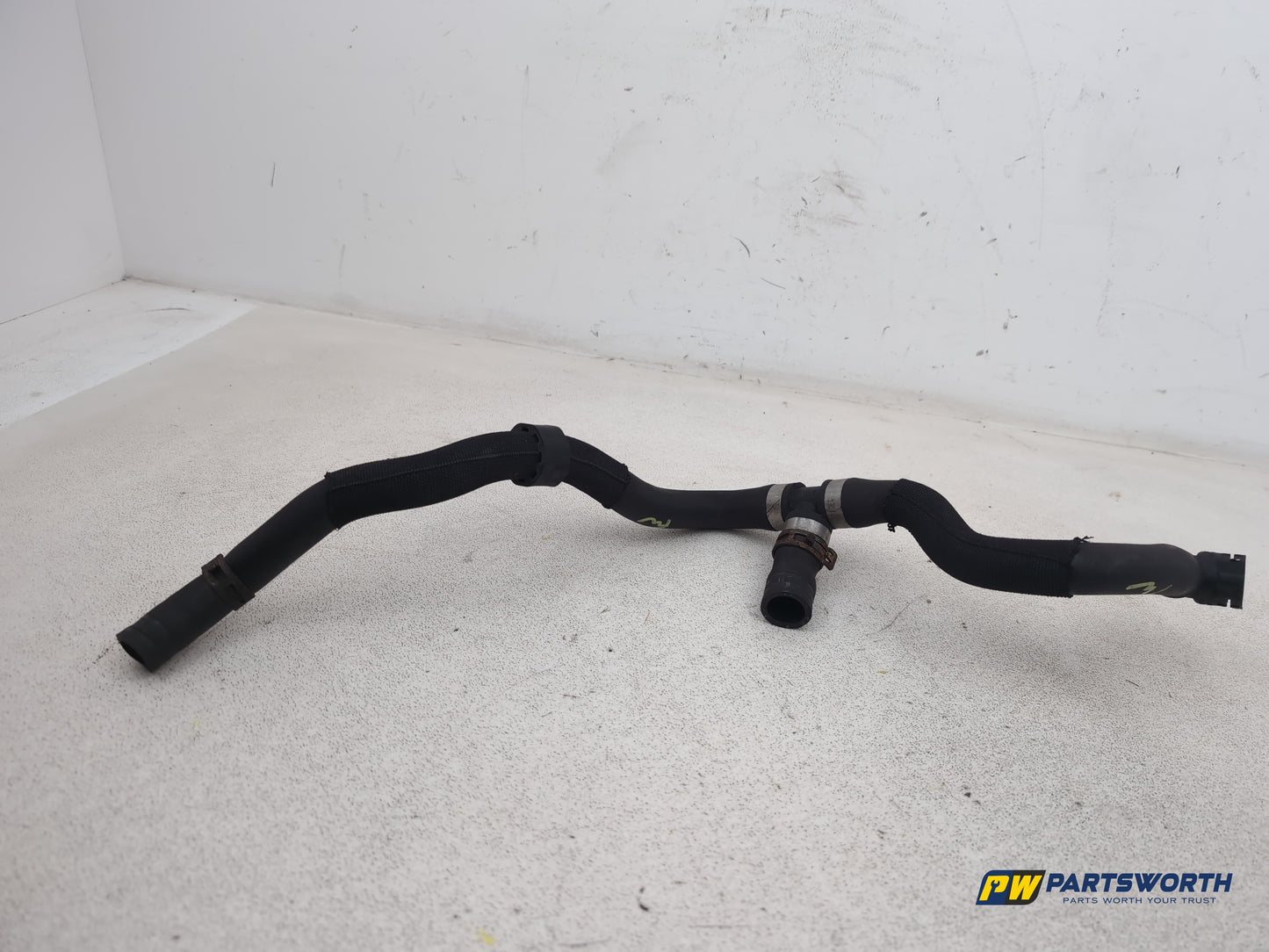 Mercedes-Benz C250 Amg Sport Ed125 Diesel Engine Water Coolant Pipe Hose 3018422 - photo 4