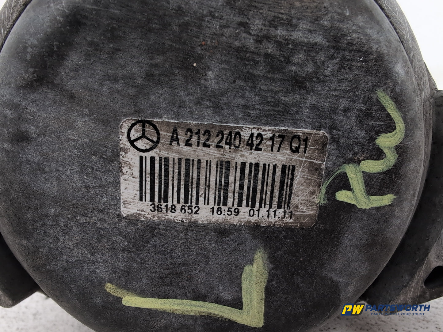 Mercedes-Benz C250 Amg Sport Ed125 Cdi Bcy Engine Mounts Lh A2122404217q1 - photo 4