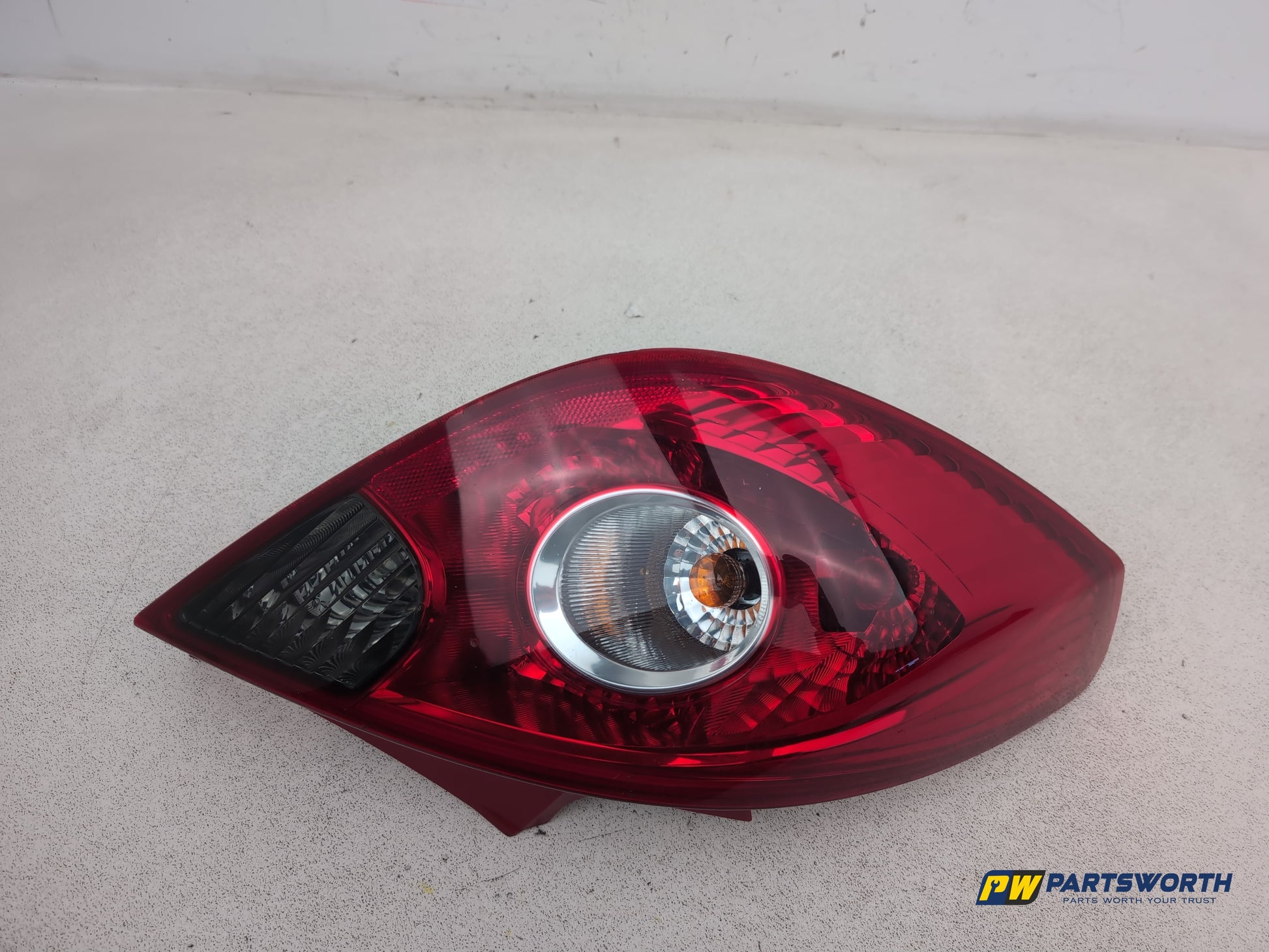Vauxhall Corsa Se Lamp Assembly Rear Rh Driver Side 13211840 2006-2014 - photo 4