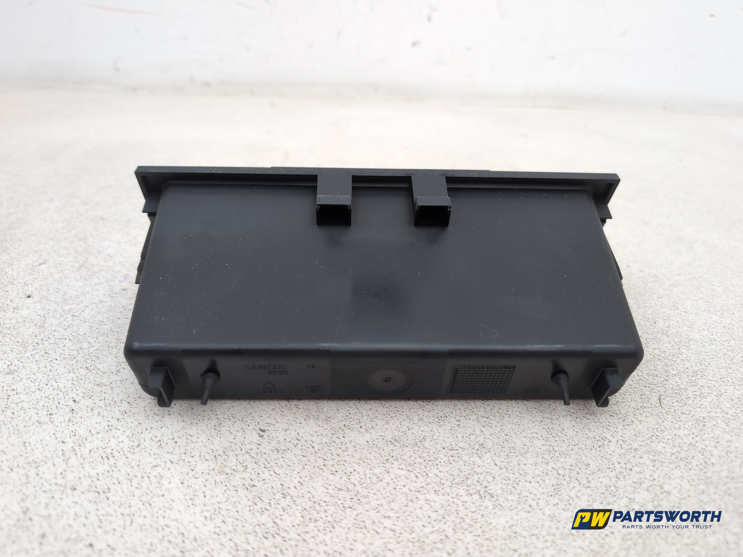 Porsche Cayenne Tiptronic S Centre Console Storage Tray 7l5857230 2003-2010 - photo 4