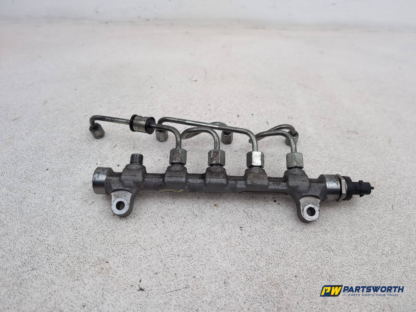 Hyundai I40 Style Crdi Fuel Rail 1.7l Diesel 2011-2019 - photo 4
