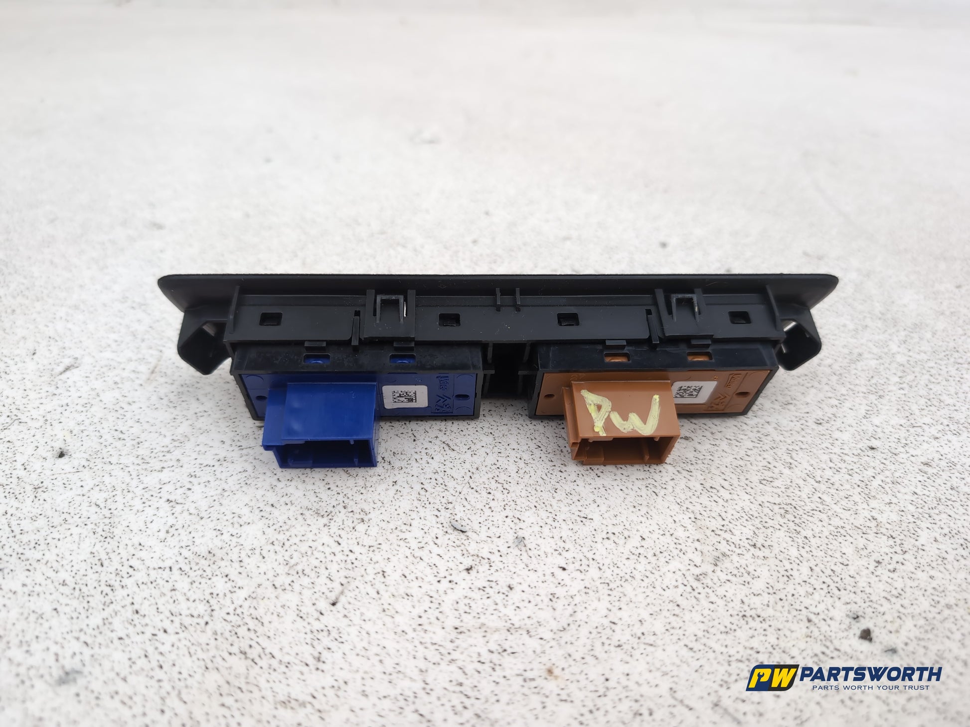 Peugeot 208 Active Button Switch Panel Child Lock 980299312 2012-2019 - photo 4