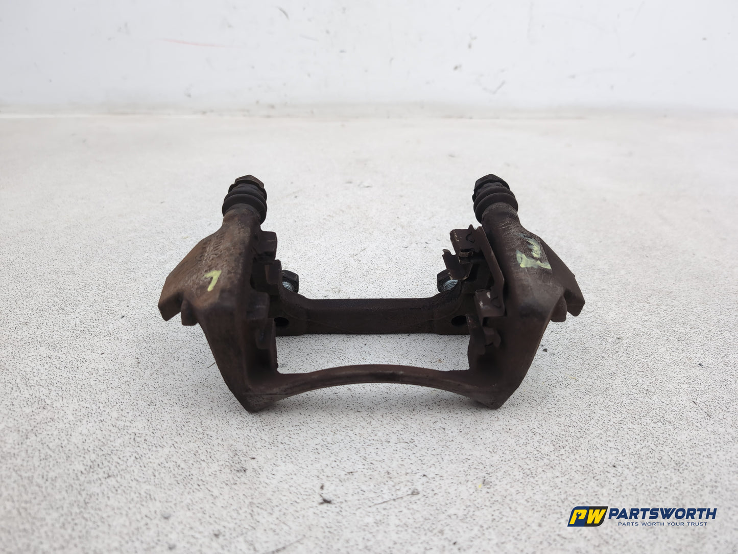 Mercedes-Benz B160 Sport Cvt Front Left Caliper Carrier & Sliders 2009-2011 - photo 4