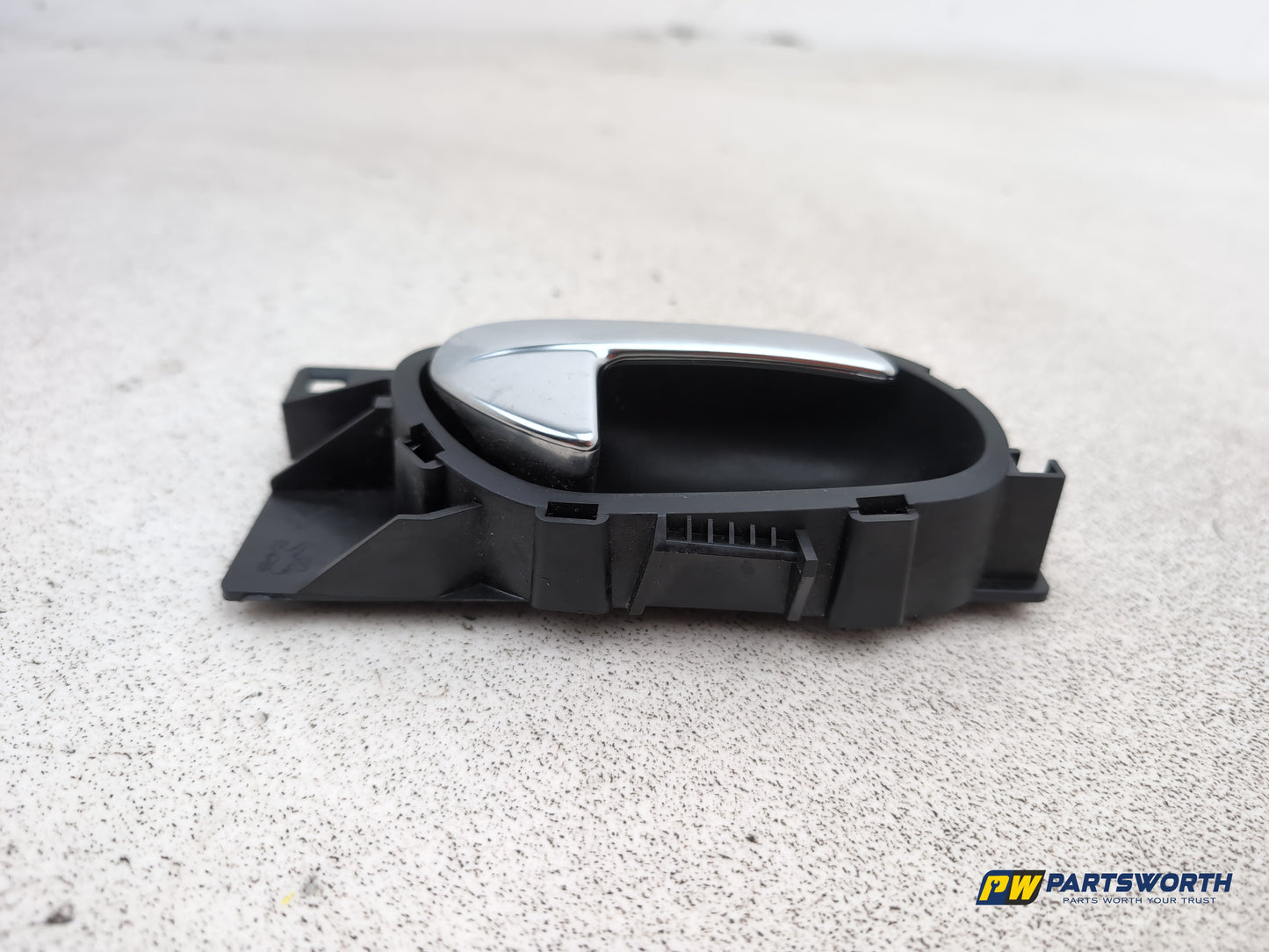 Peugeot 208 Active Door Handle Inner Release Rh Driver Side 2012-2019 - photo 4