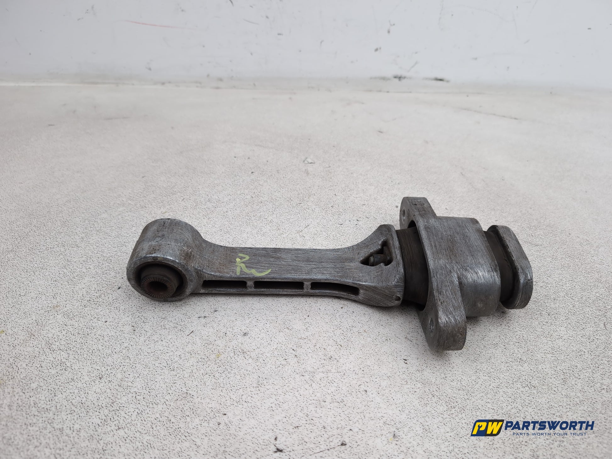 Hyundai Ix35 Style 2wd Crdi 134 Engine Mounting Bracket 219692s000 2009-2015 - photo 4
