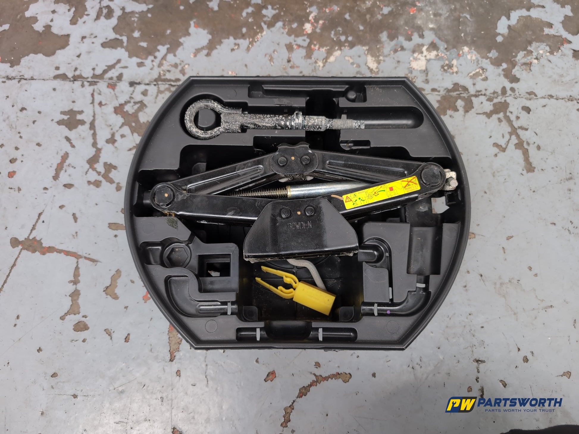 Peugeot 208 Active Space Saver Spare Wheel And Tool Kit 185/65 R15 - photo 10
