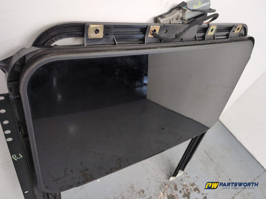 Sunroof Assembly 4