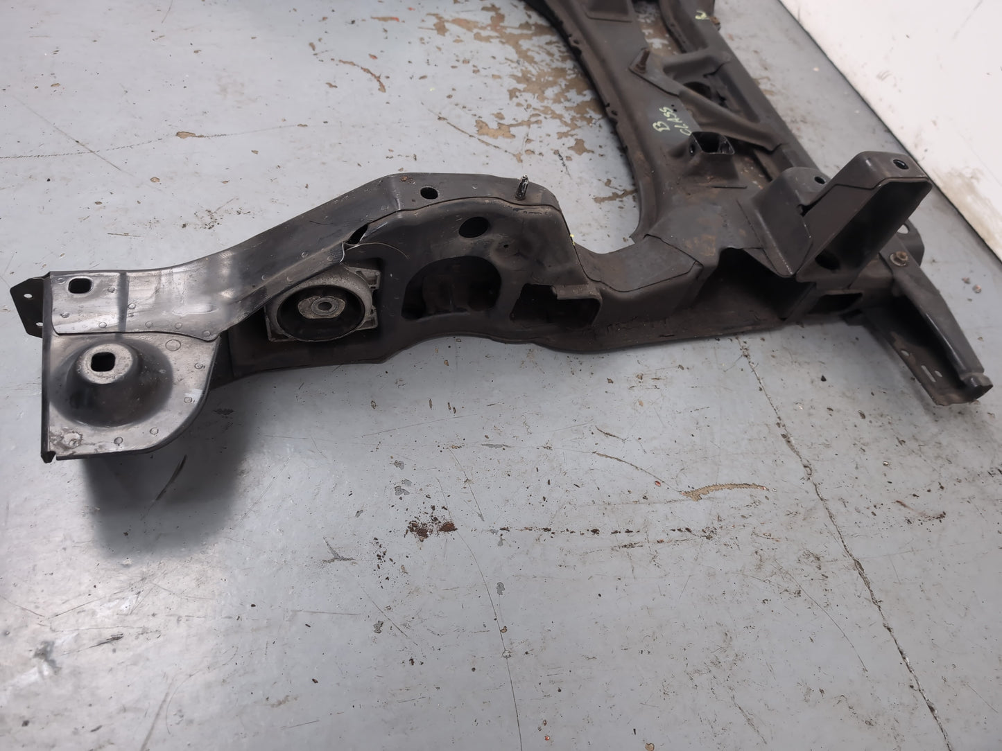Mercedes-Benz B160 Sport Cvt Subframe Front 2009-2011 - photo 4