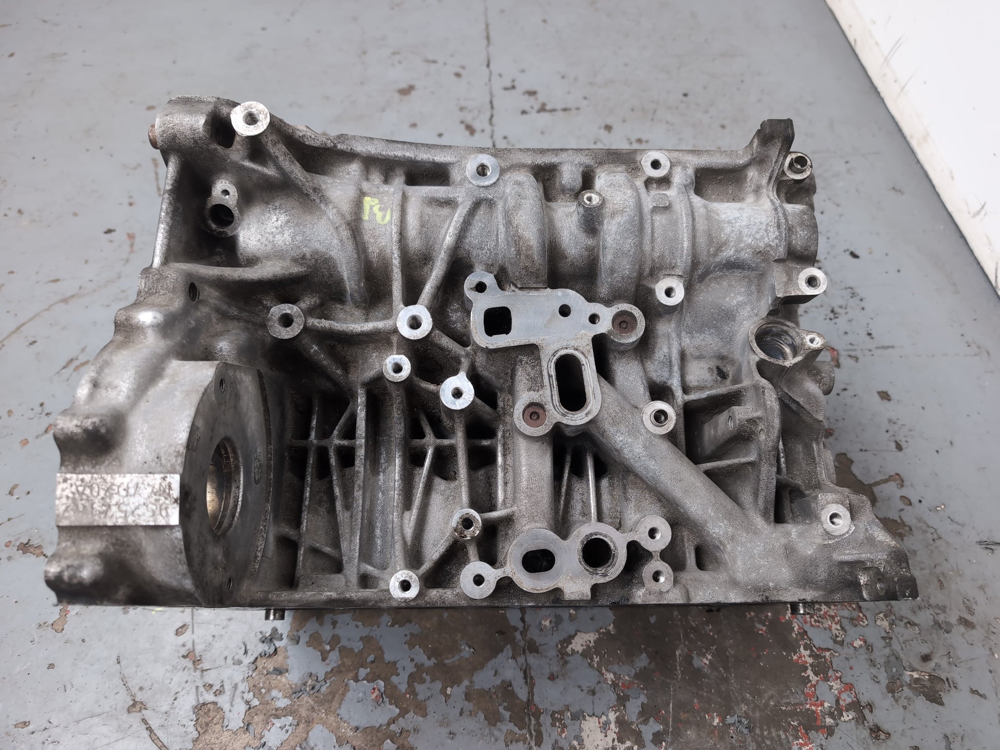 Bare engine  10