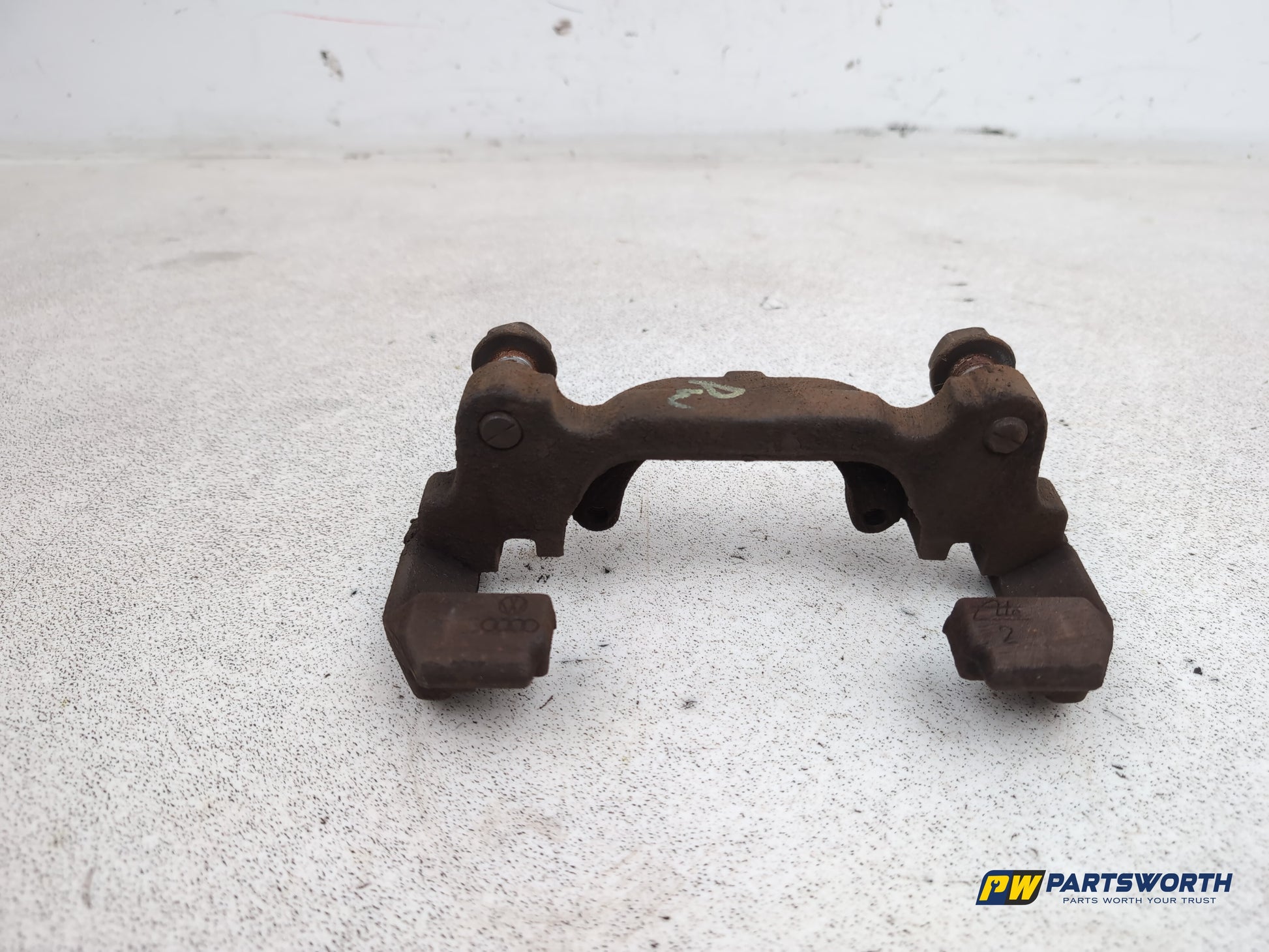 Audi A3 Sport Tfsi Brake Caliper Front Support Rh Driver Side 2008-2012 - photo 4
