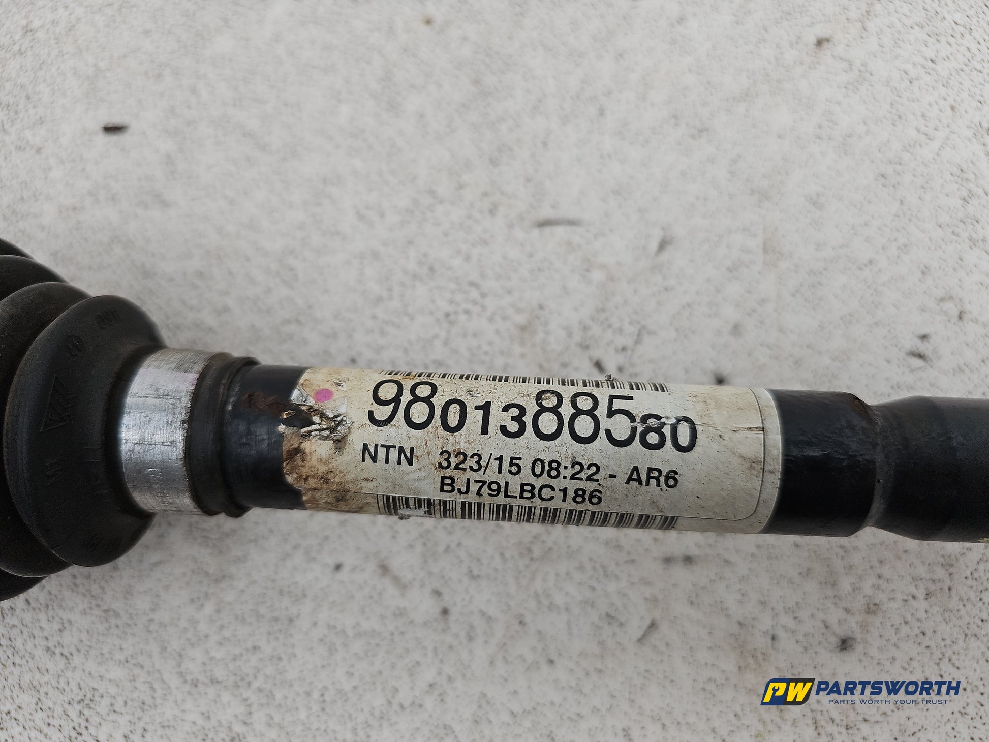 Driveshaft Front LH 4