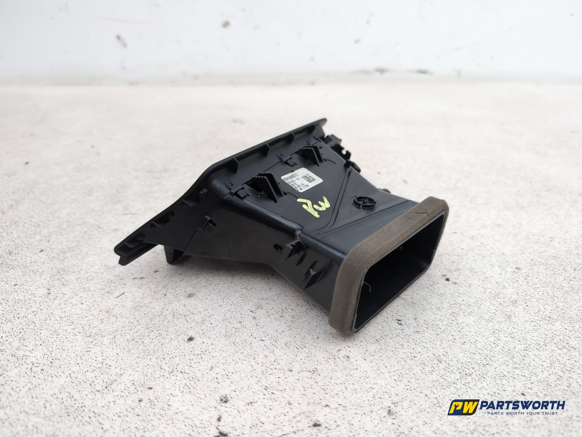 Bmw 520d Se Dashboard Trim With Air Vent Passenger Side 2013-2015 - photo 4