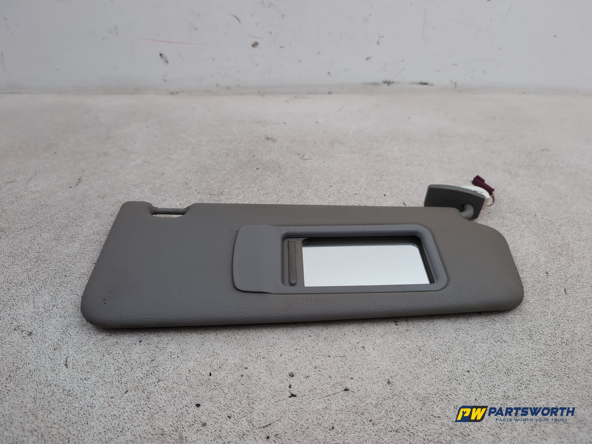Sun Visor RH 4