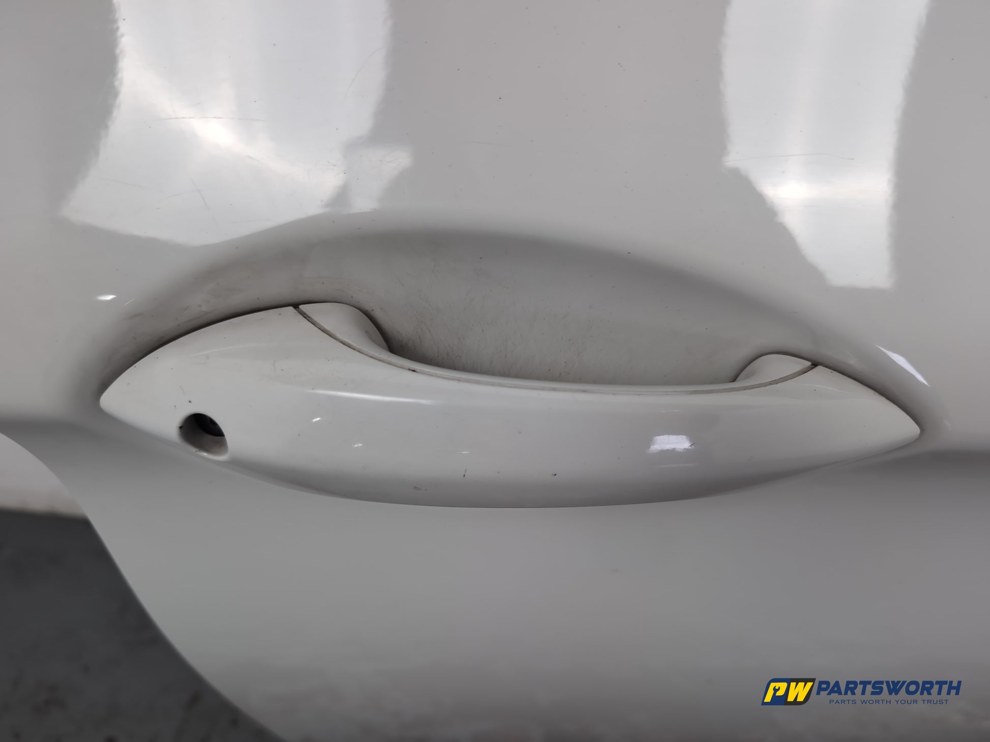 Bmw 520 5 Series F10 Se Door Front Rh Driver Side Alpine White 300 2013-2017 - photo 4