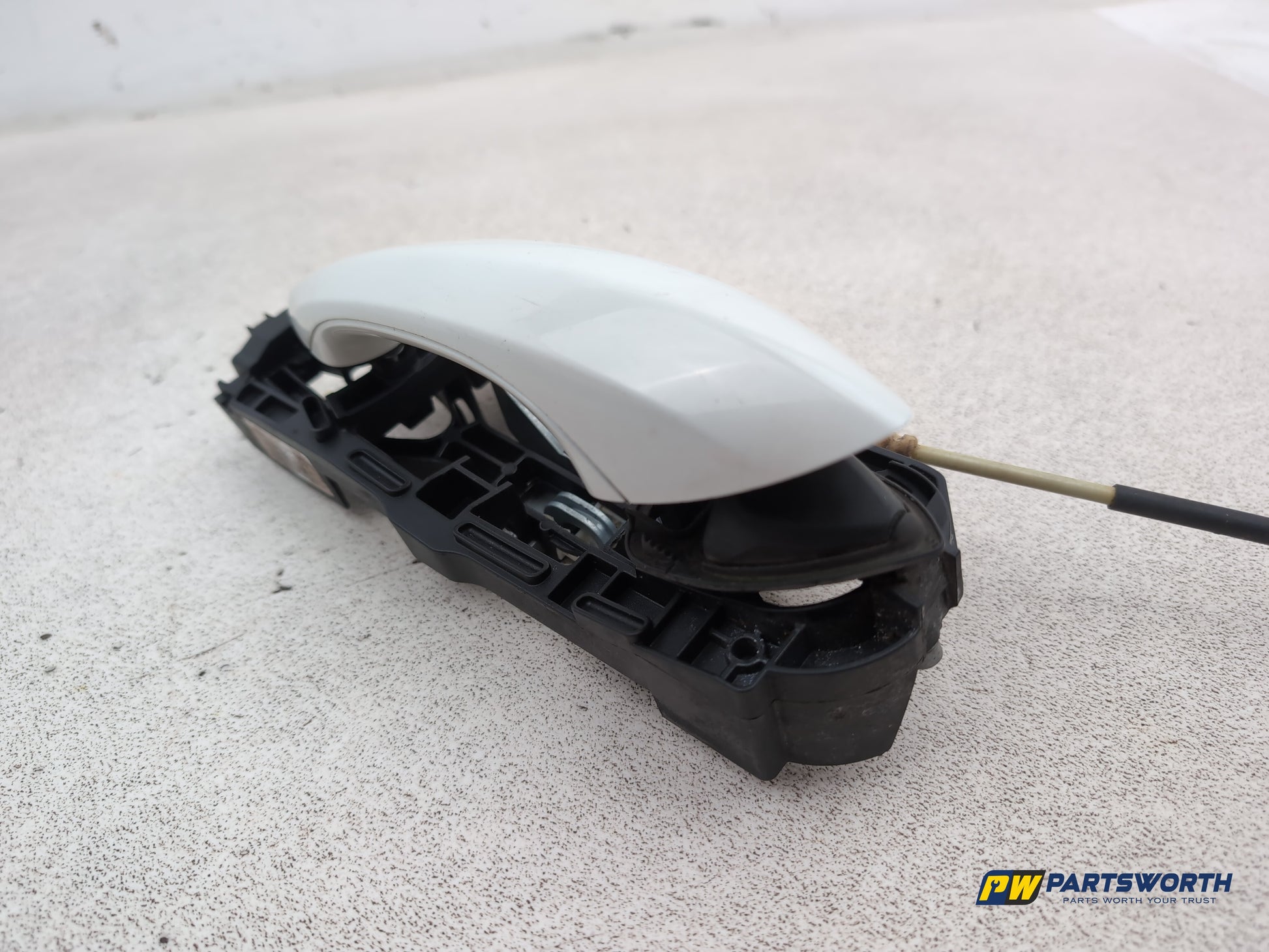 Bmw 520d Se Door Handle Outer Release Rh Driver Side 2013-2015 - photo 4