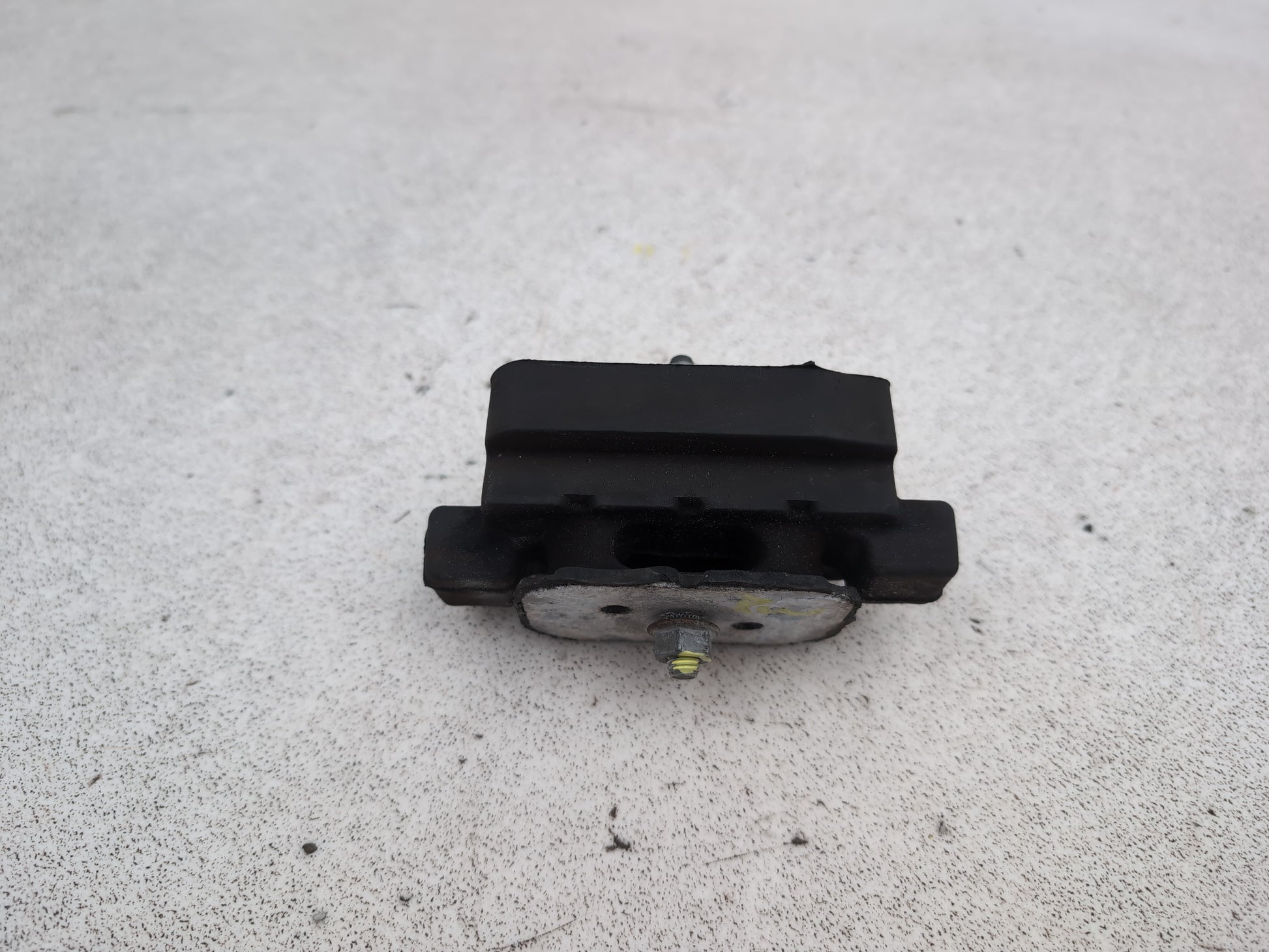 Engine Mounting Bracket 4
