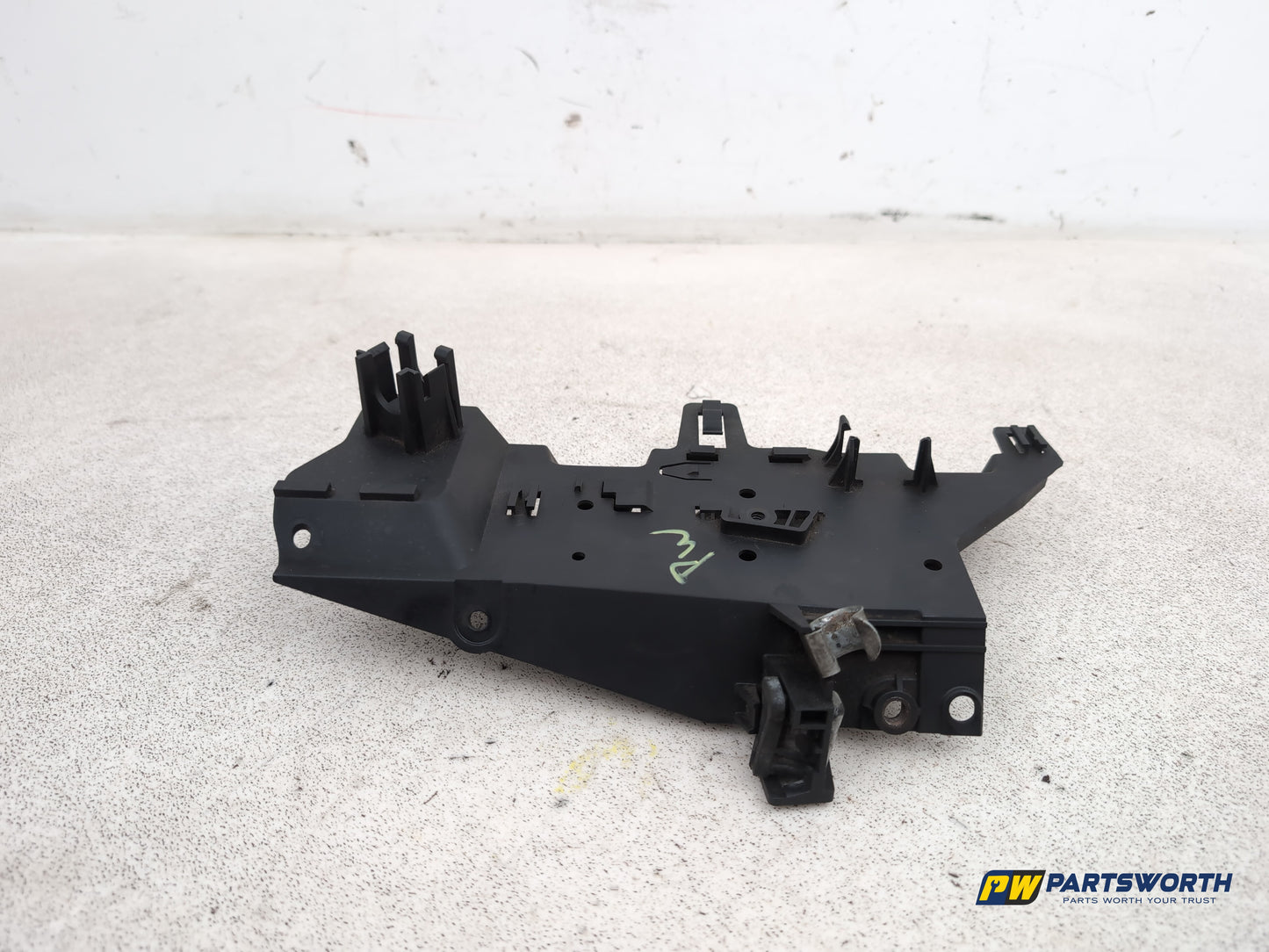 Bmw 5 Series 520d Se Sensor Mount 7811112 2013-2015 - photo 4