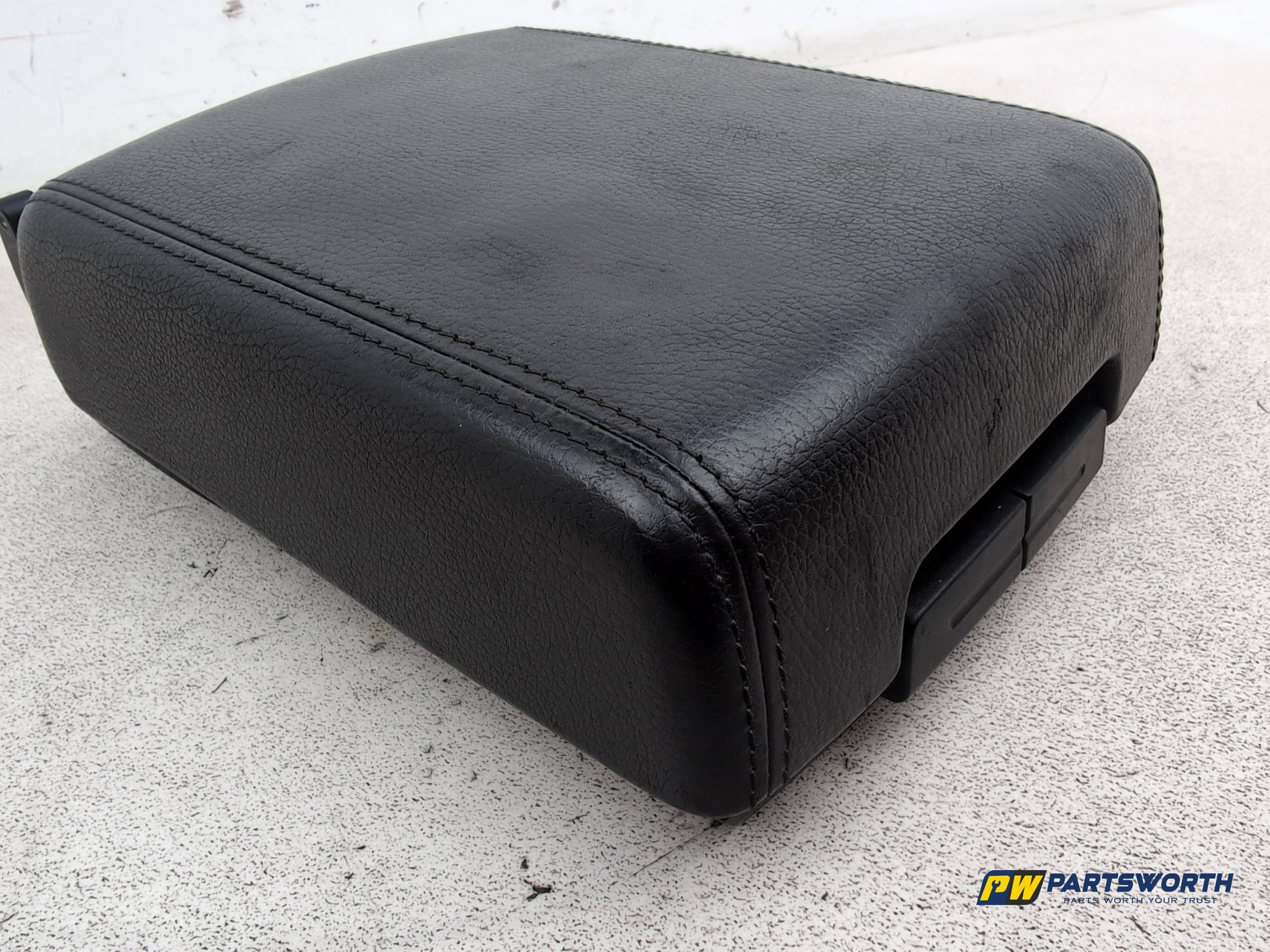 Volkswagen Touareg Altitude V6 Tdi A Centre Console Armrest 2007-2009 - photo 4