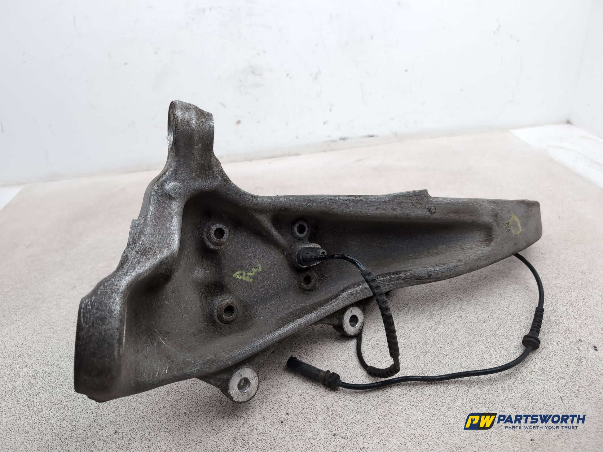 Bmw 5 Series 520d Se Wheel Hub Front Rh Driver Side 2013-2017 - photo 4