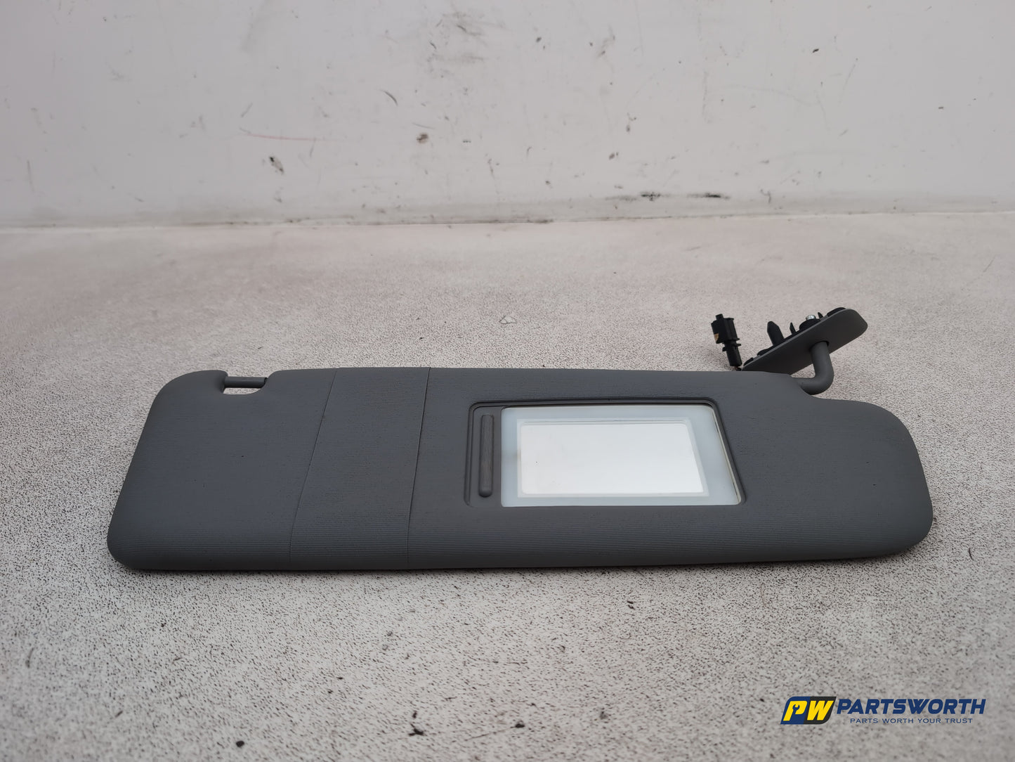 Sun Visor RH 4