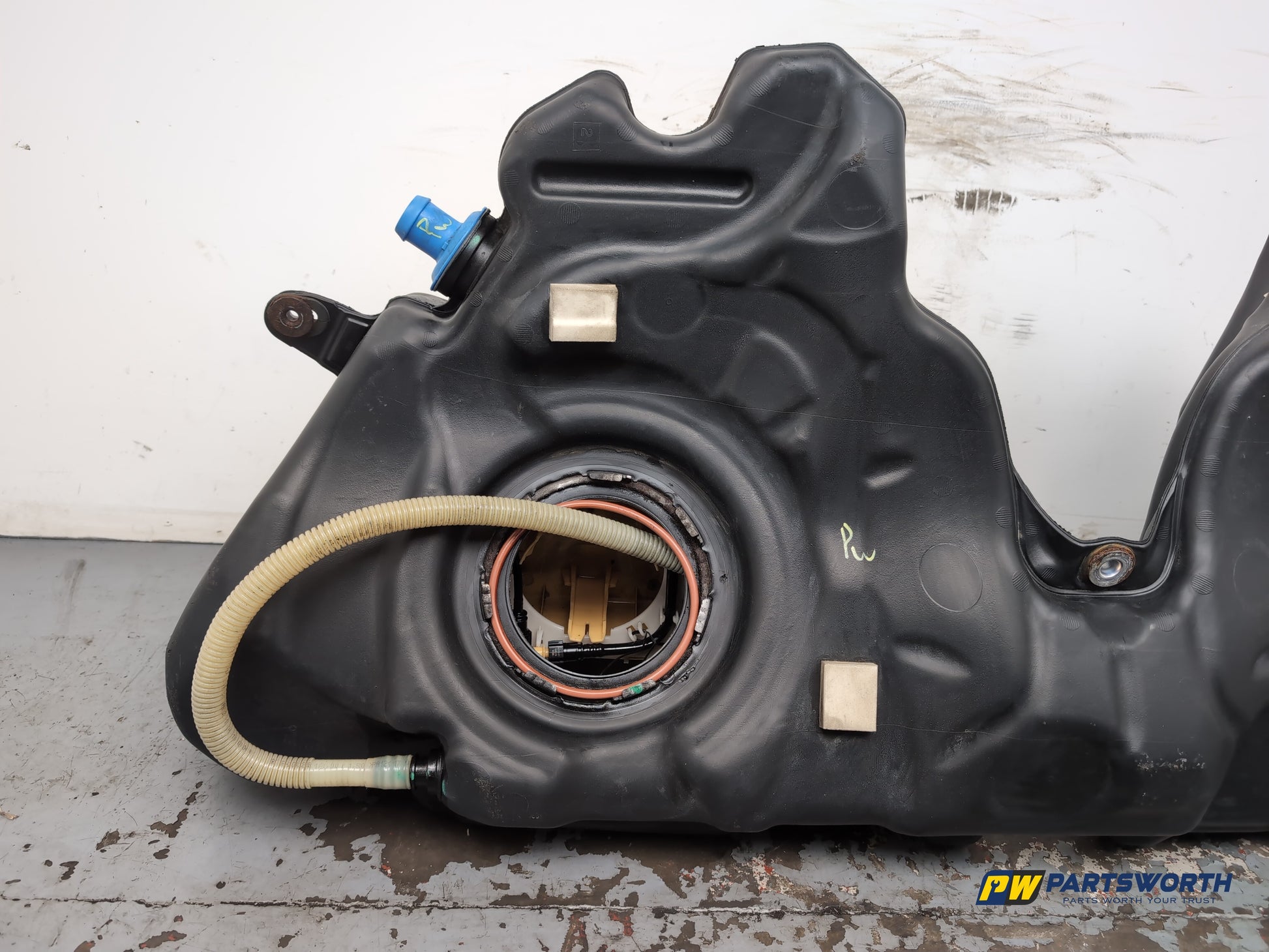 Bmw 5 6 Serie F10 F11 F06 F12 F13 Fuel Tank 7225002 2.0l Diesel 2013-2017 - photo 4