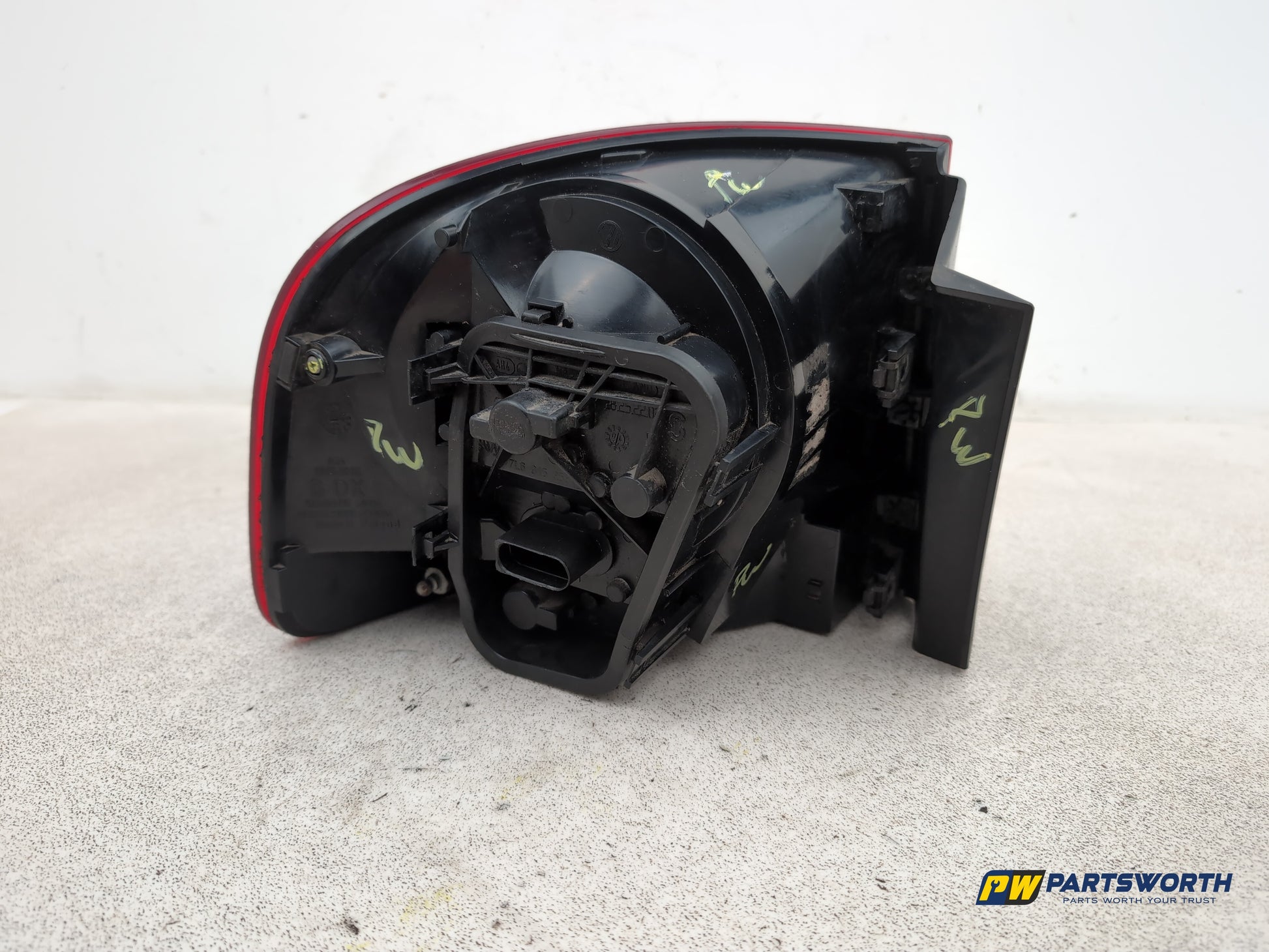 Volkswagen Touareg Altitude V6 Tdi A Lamp Assembly Rear Rh Driver Side 2007-2009 - photo 4