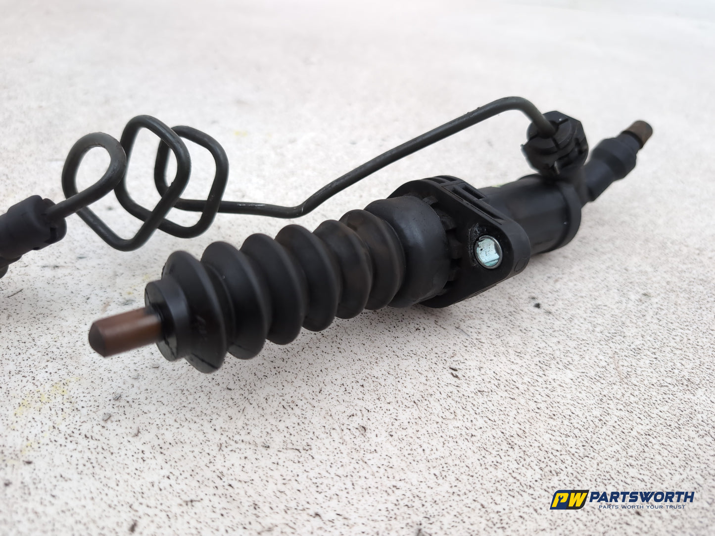 Bmw E60 E61 E63 E64 X1 E84 X3 E83 E81 E87 E90 E91 F10 F11 Clutch Slave Cylinder - photo 4