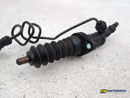 Bmw E60 E61 E63 E64 X1 E84 X3 E83 E81 E87 E90 E91 F10 F11 Clutch Slave Cylinder - photo 4