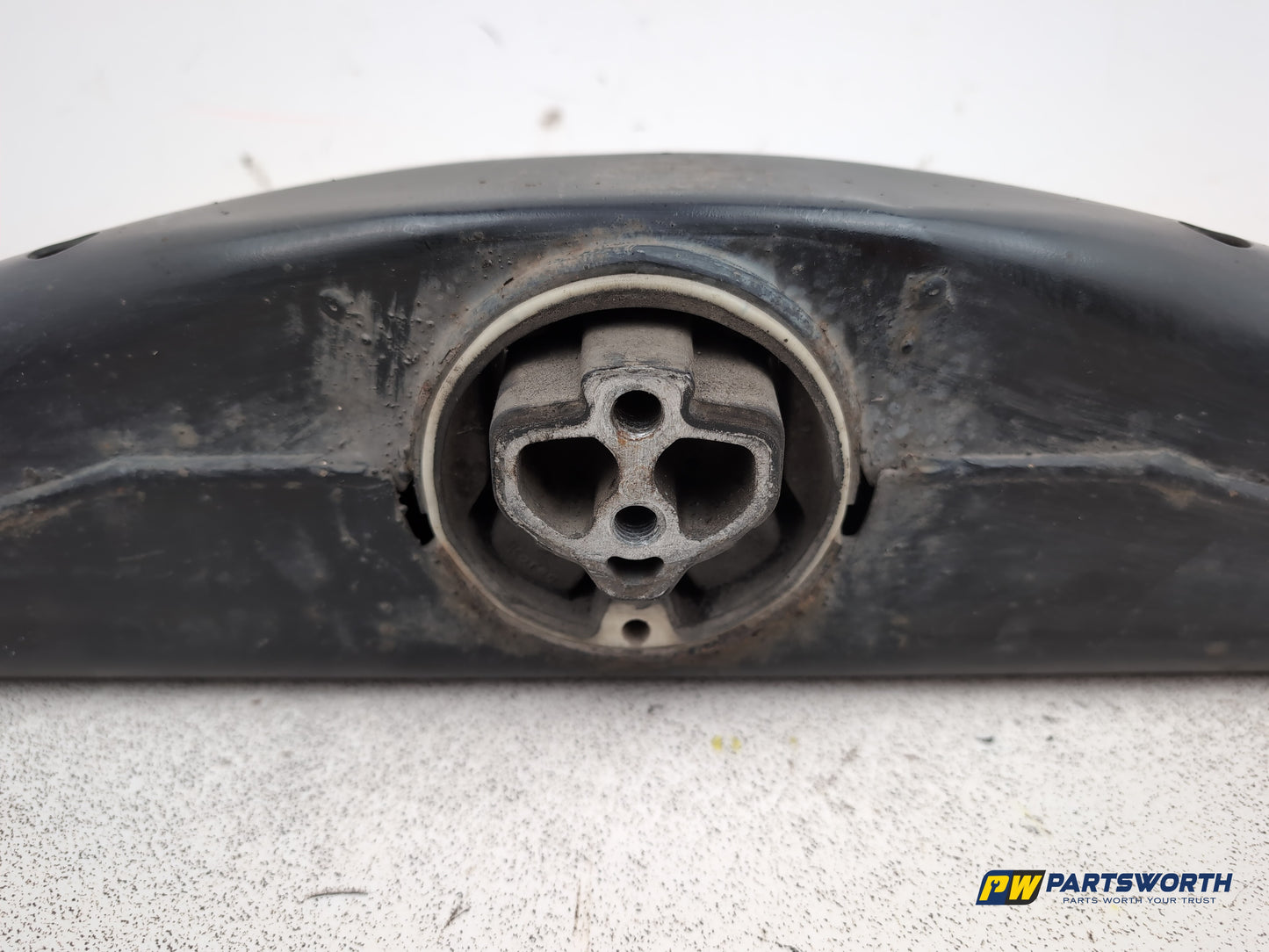 Engine Mounting Bracket 4