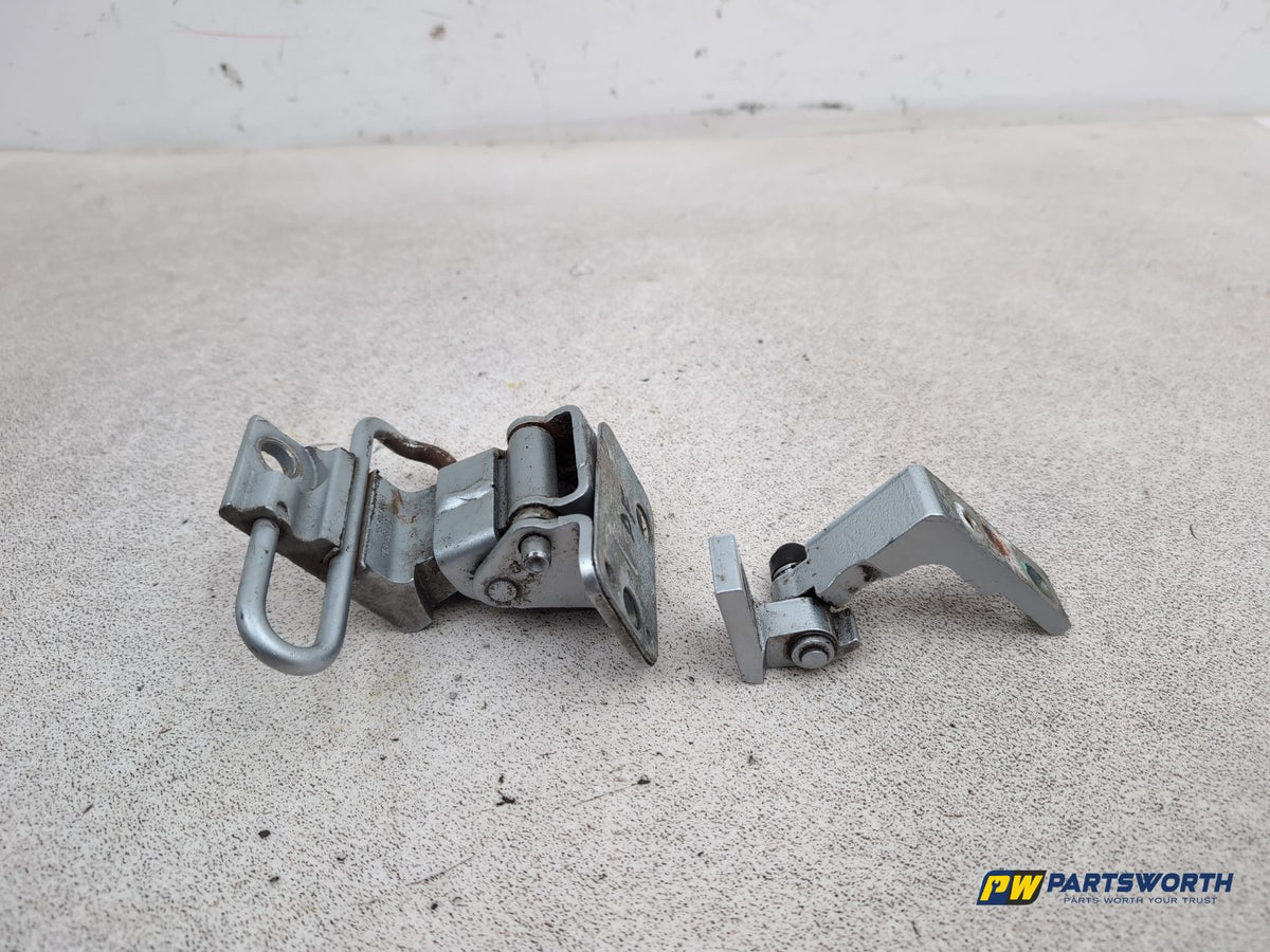 RH Front Door Hinge Pair  2