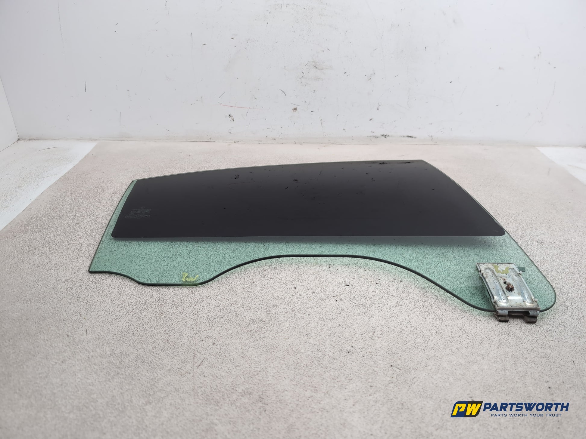 Door Glass Rear RH 4