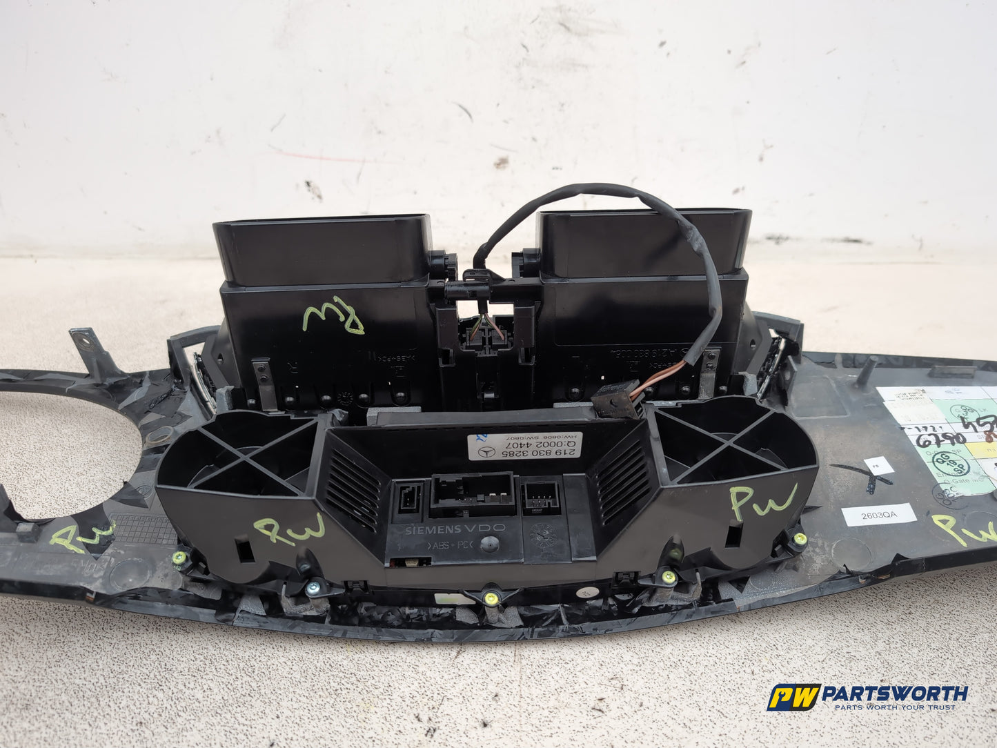 Mercedes Cls 320 Cdi Auto Dashboard Custom Made Trims 2007-2008 - photo 10