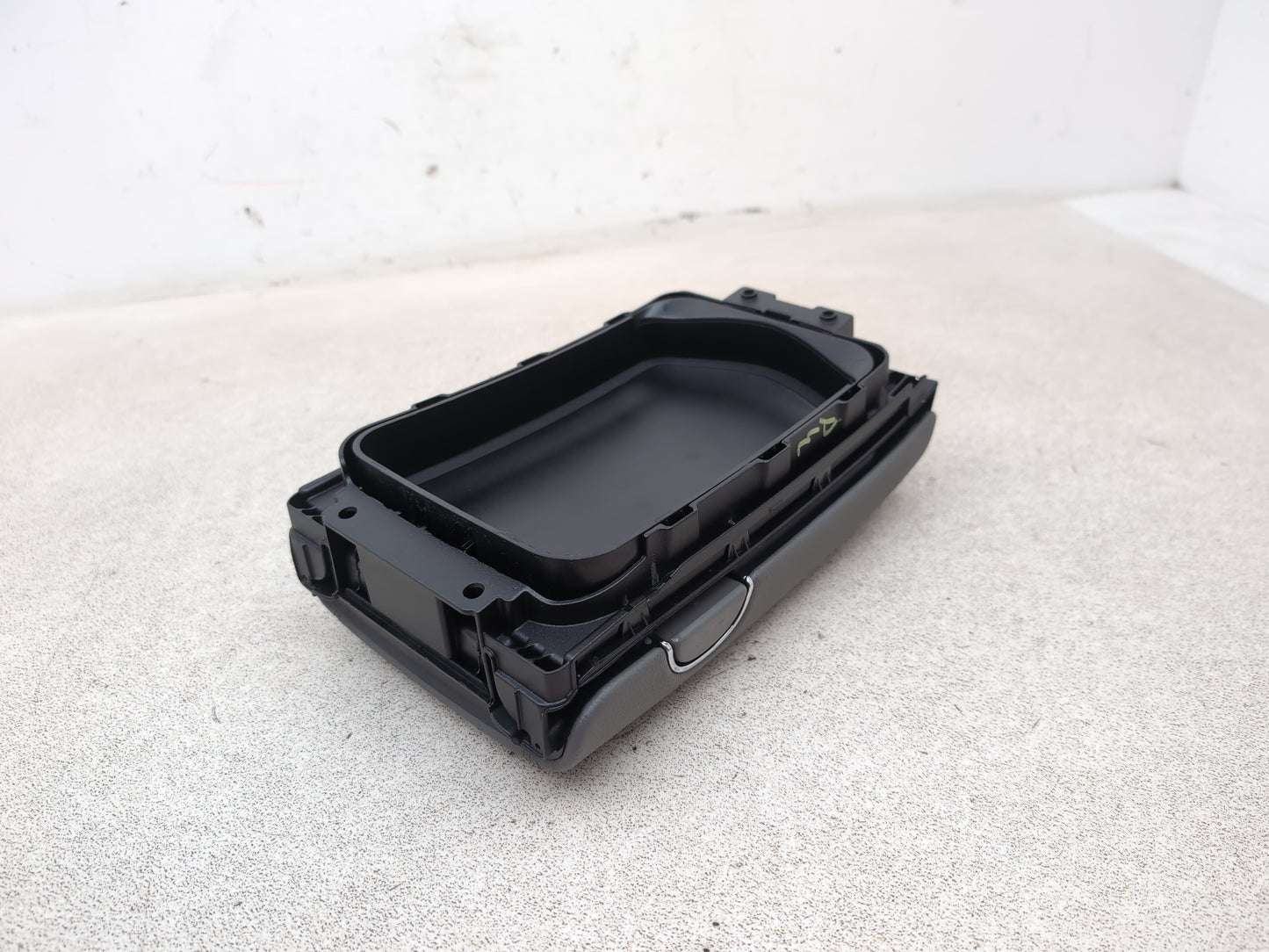 Mercedes Cls 320 Cdi Auto Centre Console Armrest 2007-2008 - photo 3