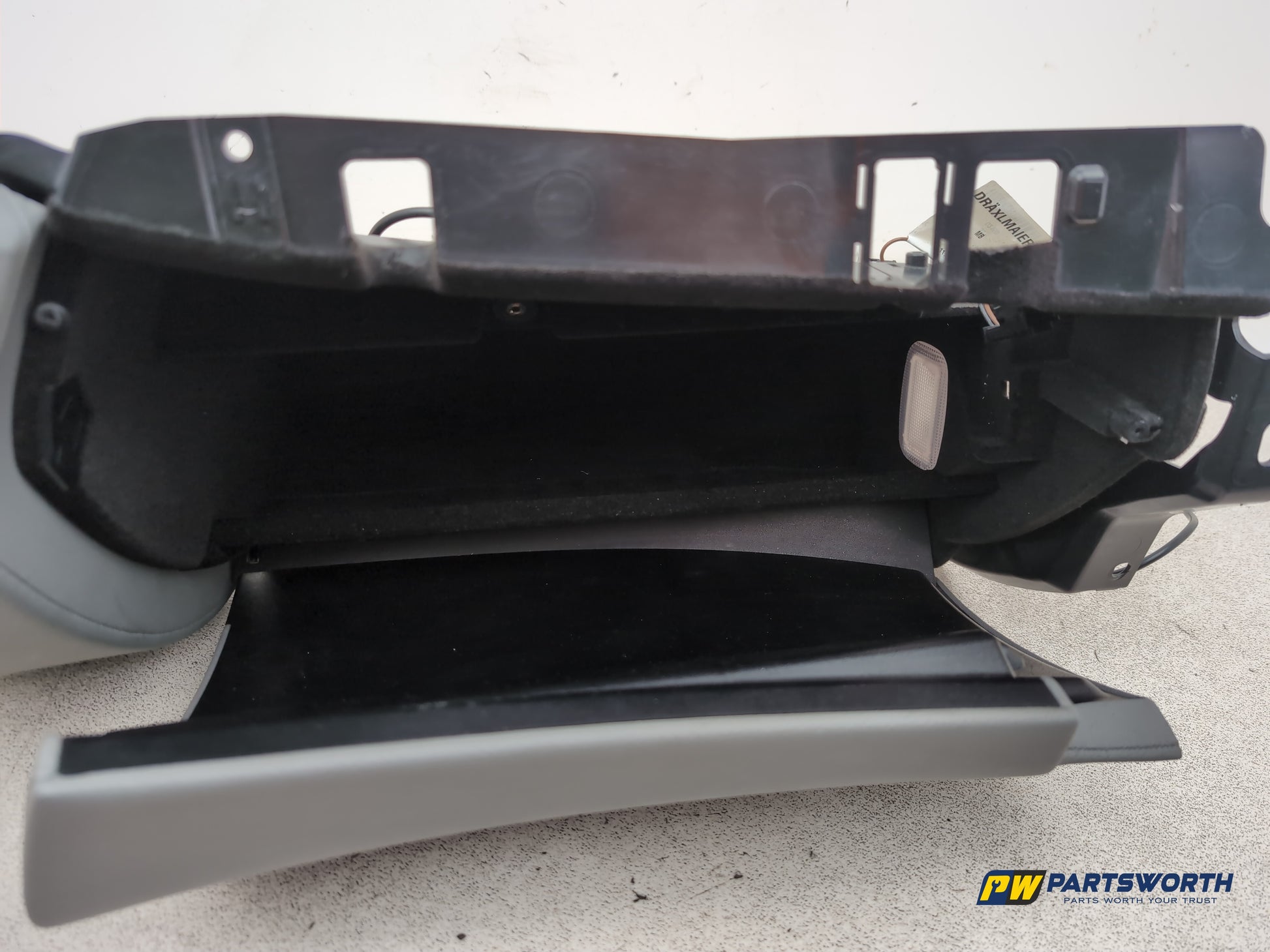Mercedes Cls 320 Cdi Auto Glove Compartment Assembly 2007-2008 - photo 3