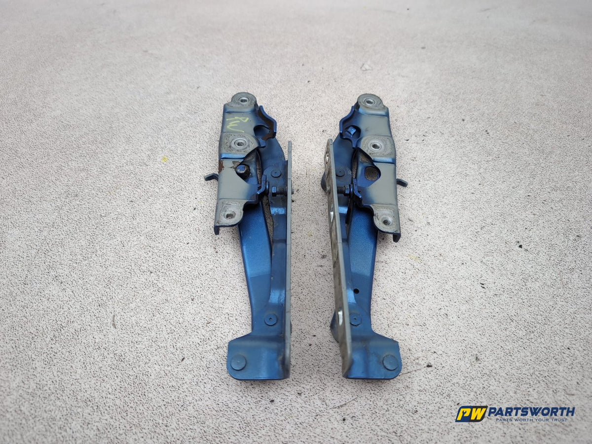 Bonnet Hinges 4