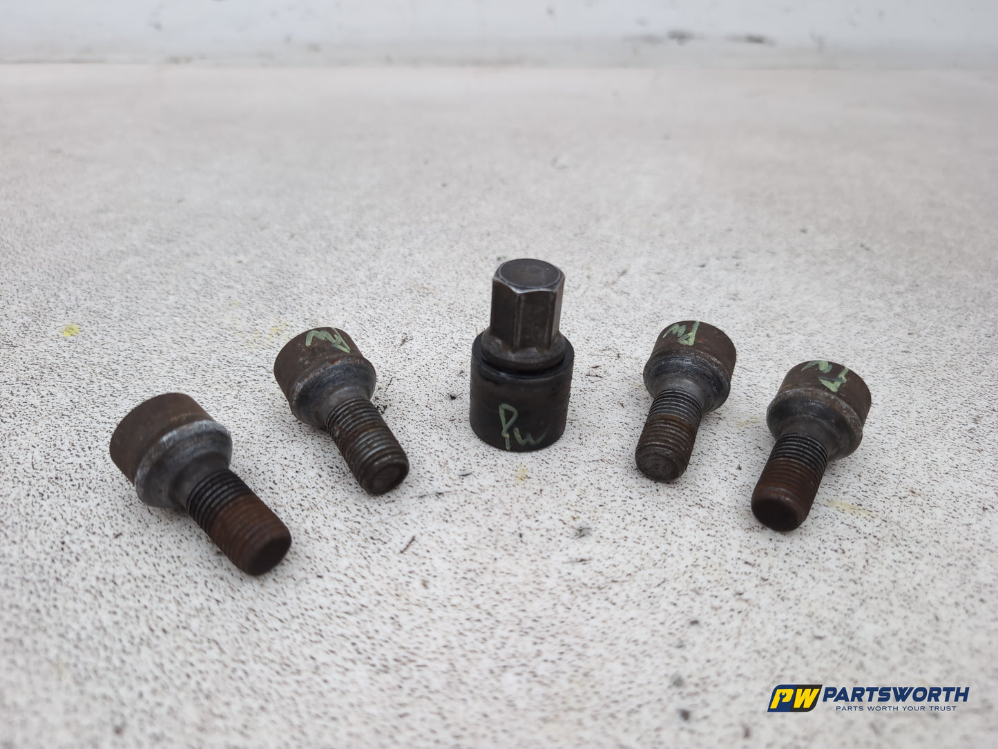 Mercedes Cls 320 Cdi Auto Locking Wheel Nuts And Key Set - photo 4