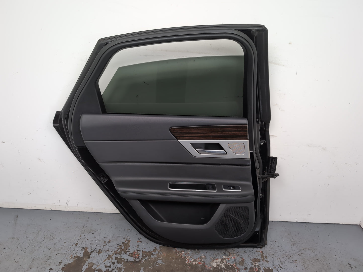 Jaguar Xf Portfolio D Door Back Lh Passenger Side Ebony Black Pec 2015-2019 - photo 5