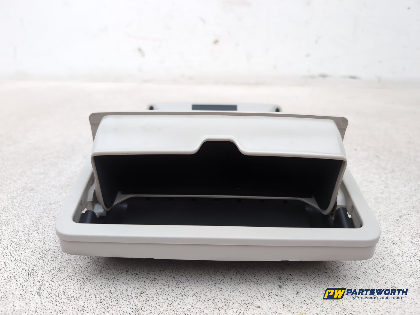 Jaguar Xf Portfolio D Interior Reading Light Gx6315k609aa 2015-2017 - photo 4