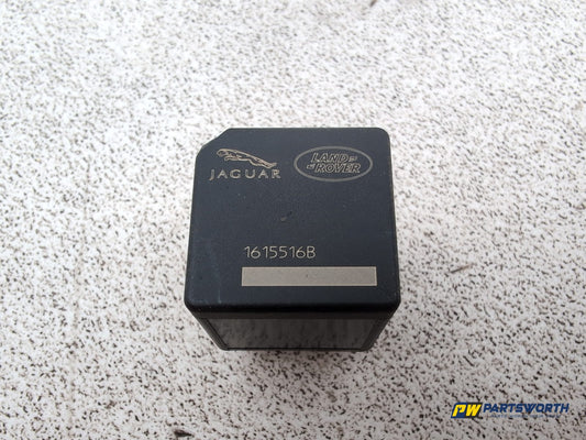 Fuse and Relay Box 1 4
