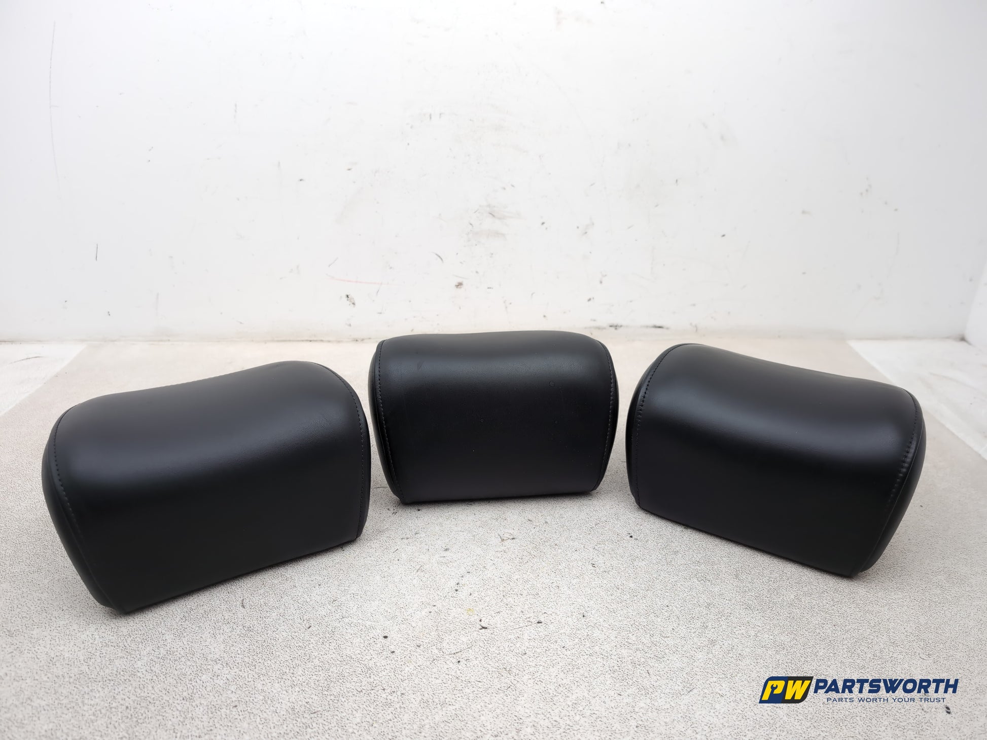 Rear Headrest 4