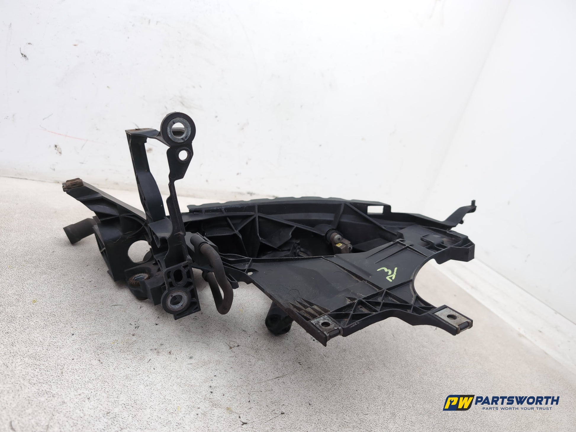 Headlamp Panel Support Bracket RH 4