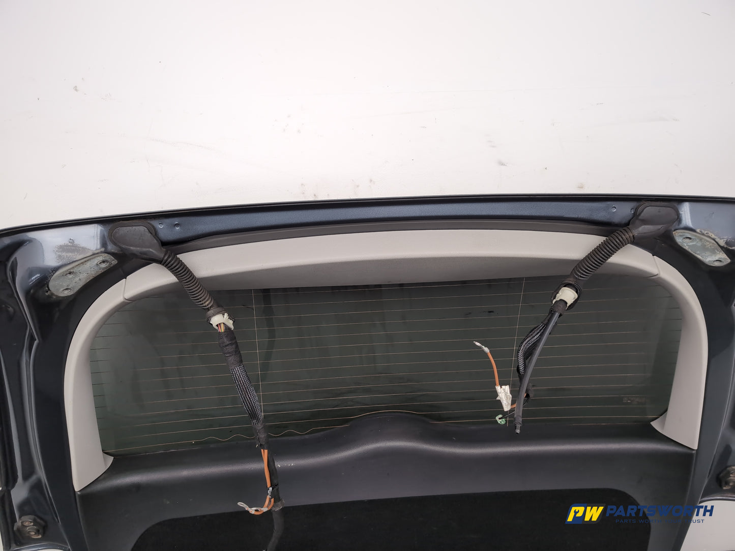 Boot Lid 10