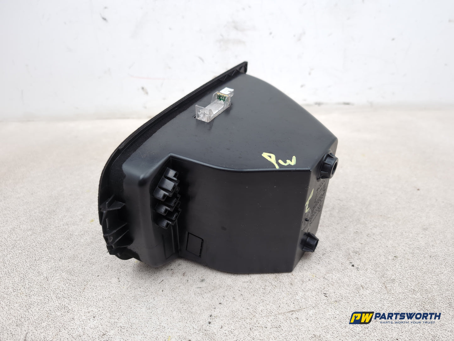 Mercedes-Benz Ml300 Sport Cdi Armrest Glovebox Storage Compartment A1646801291 - photo 4