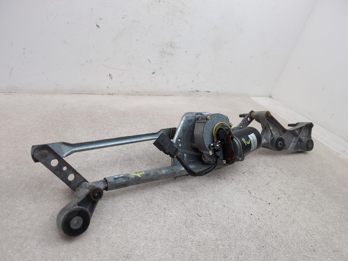 Front Wiper Motor & Mechanism / Linkage 4