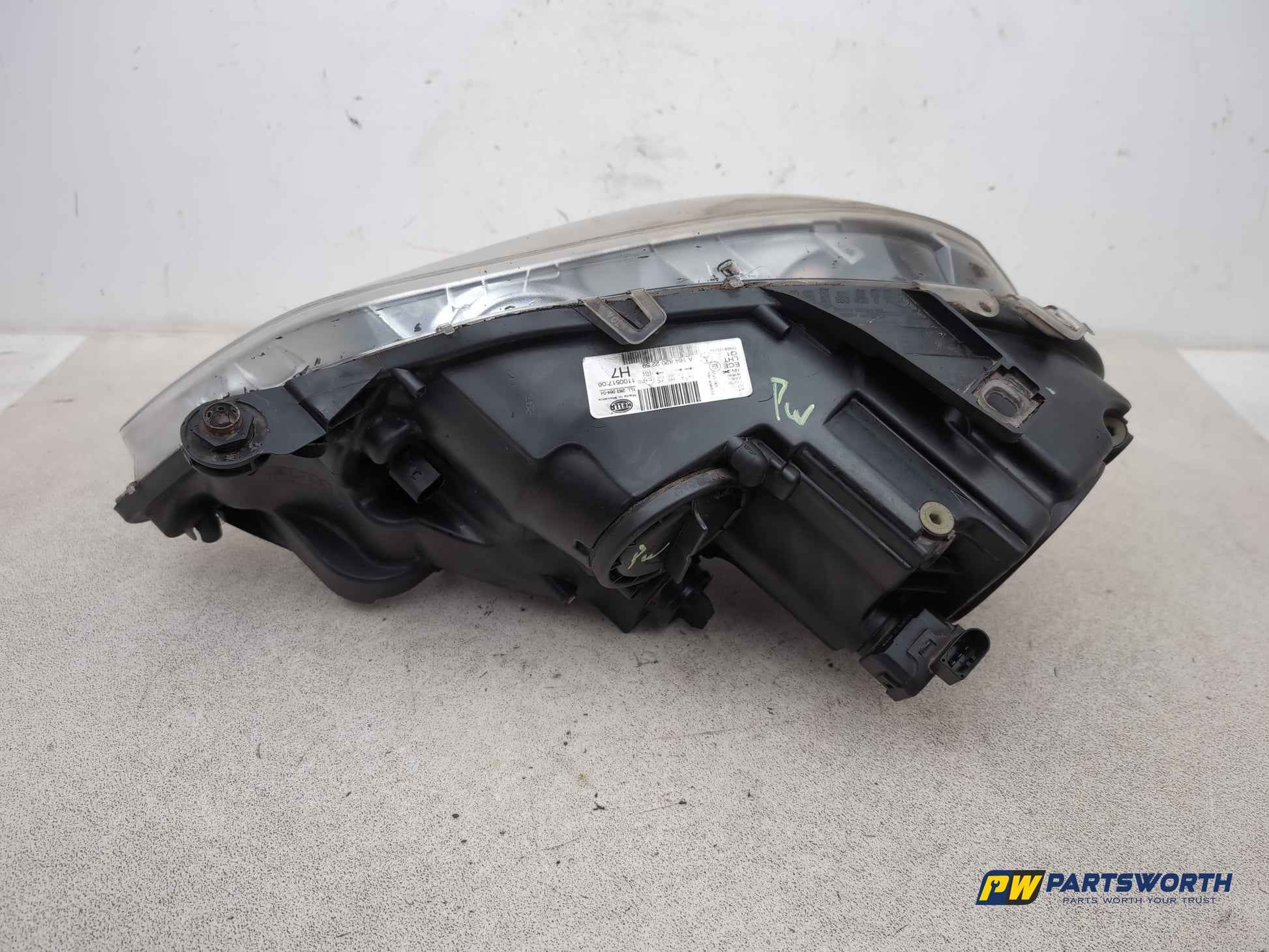 Headlamp RH 4