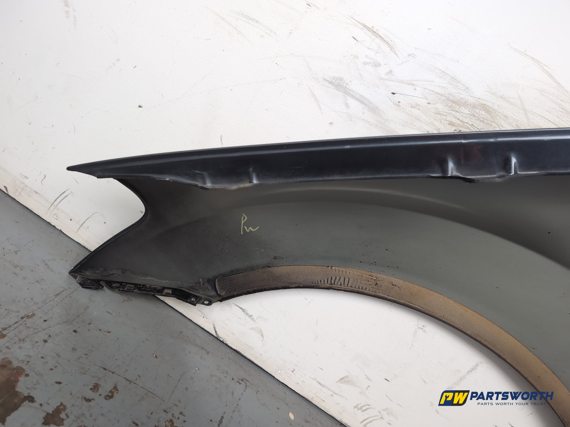 Wing Front RH 10